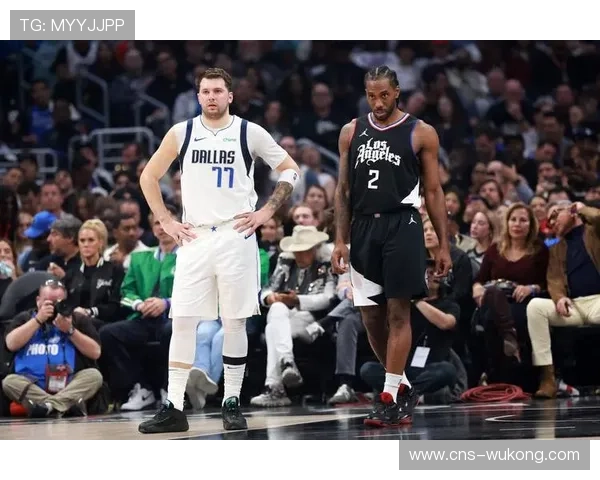 场边观察：前总统奥巴马现身Intuit Dome观战全明星正赛